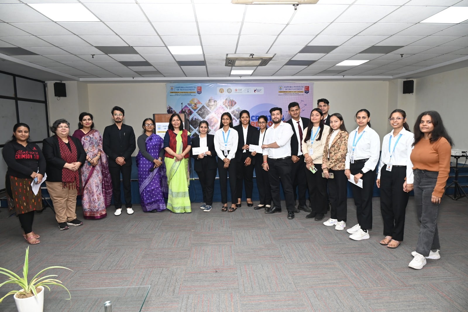 Group Photo - JIM Financial Pitch Day Participants and Faculty