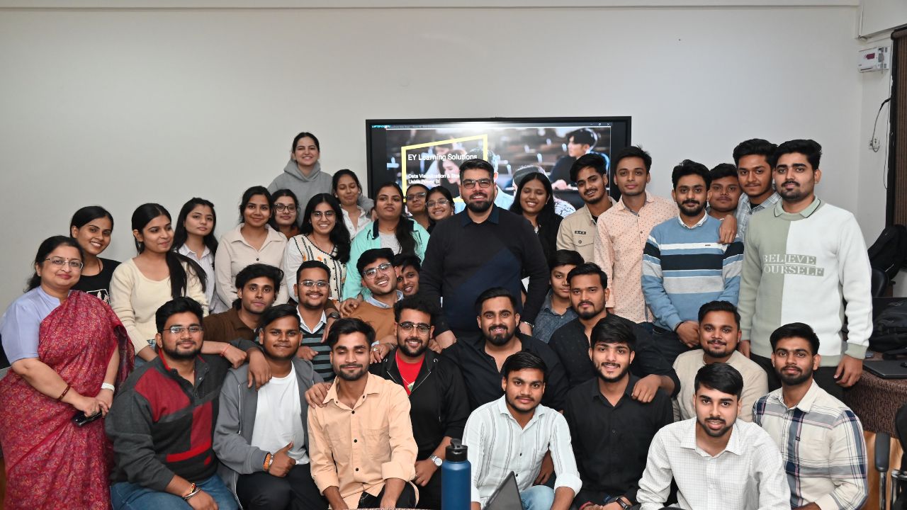 Data-Smart Entrepreneurship with AI & Power BI