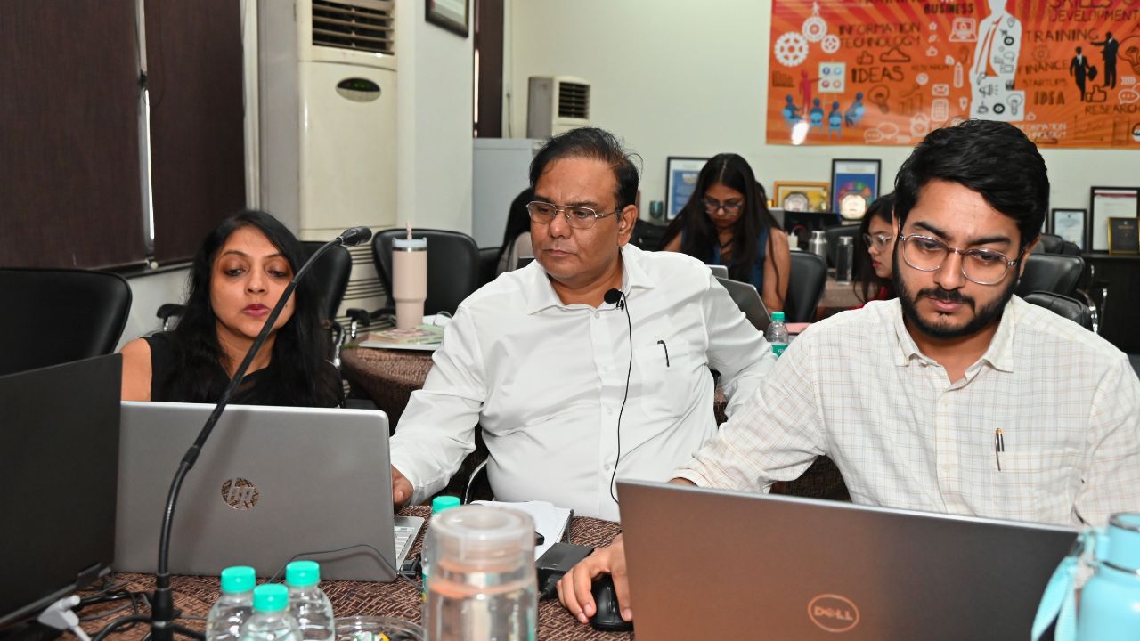 Report on Day 5 and Valedictory Session of the 5-Day Faculty Development Program 5 - Jaipuria Institute of Management, Indirapuram Ghaziabad Report on Day 5 and Valedictory Session of the 5-Day Faculty Development Program 5