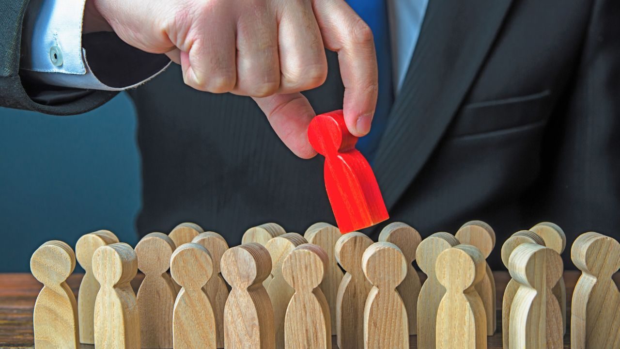 How MBA Aspirants Can Choose the Right Specialization for Long Term Career Growth